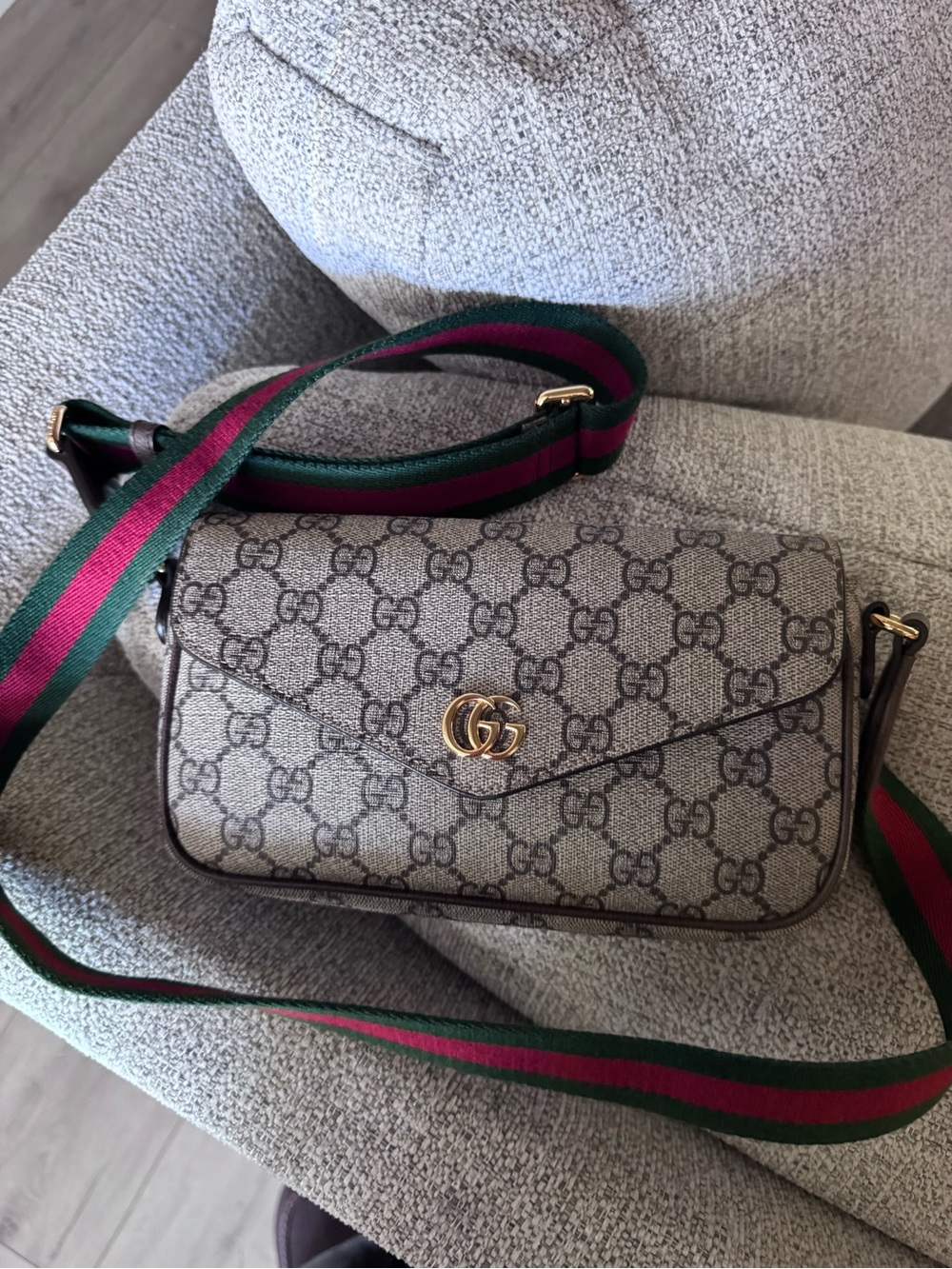 Gucci Beige GG Supreme Shoulder Bag with Green-Red Web Strap